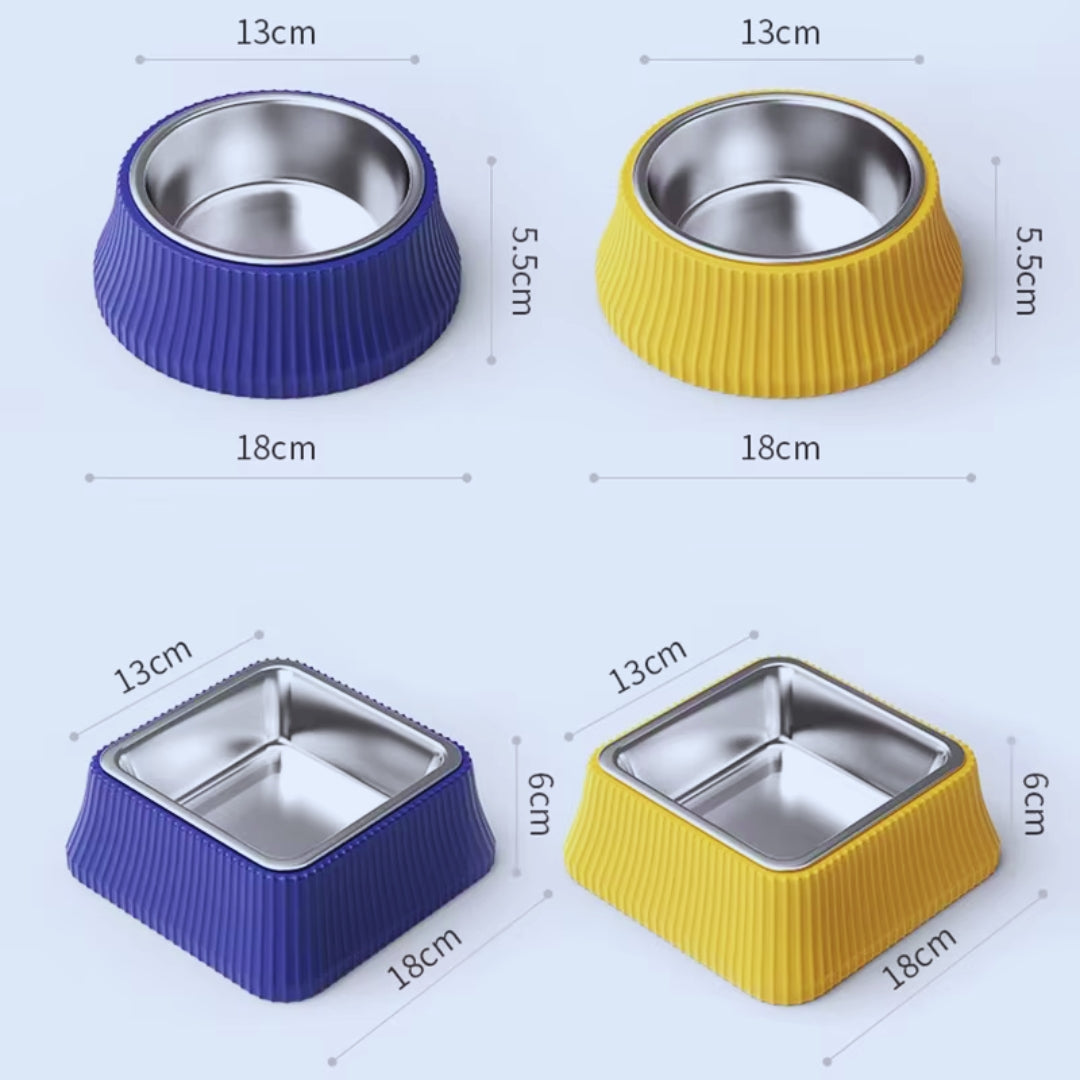 The round and square bowls in blue and yellow with their measurements: 13 cm at the top, 18 cm at the base, 5.5 and 6 cm high