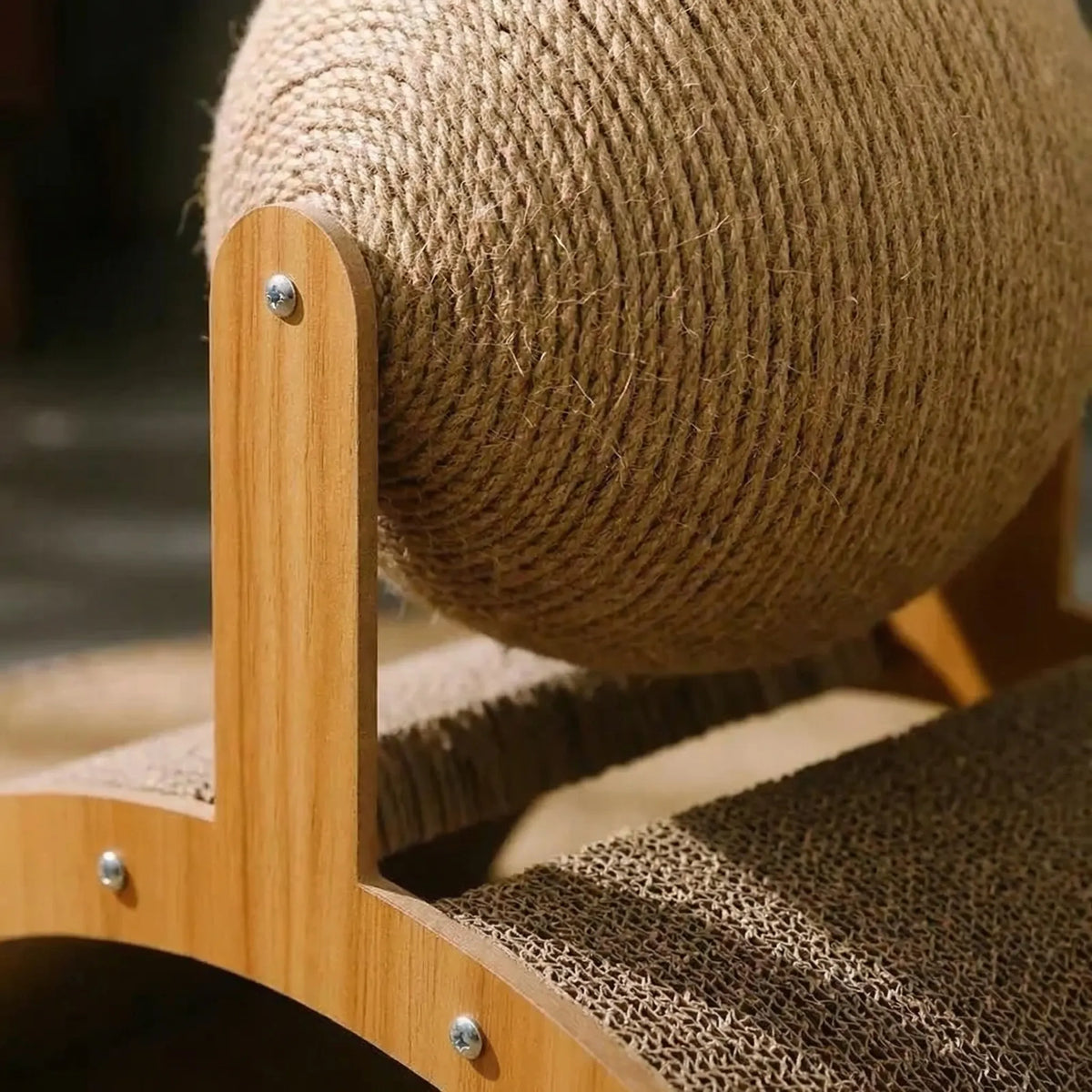 Close-up of the sisal ball on its wooden post