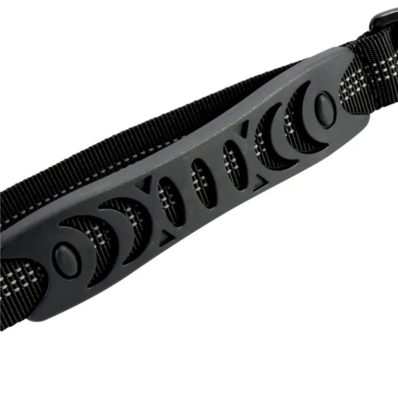 Close-up of the moulded rubber grip on the traffic handle