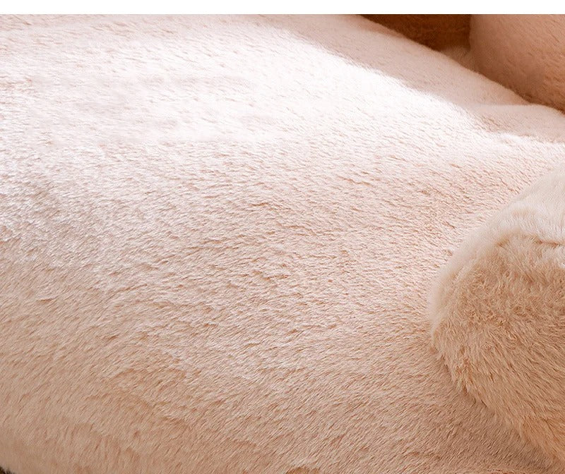 Close view of the soft long-pile plush of the dog sofa